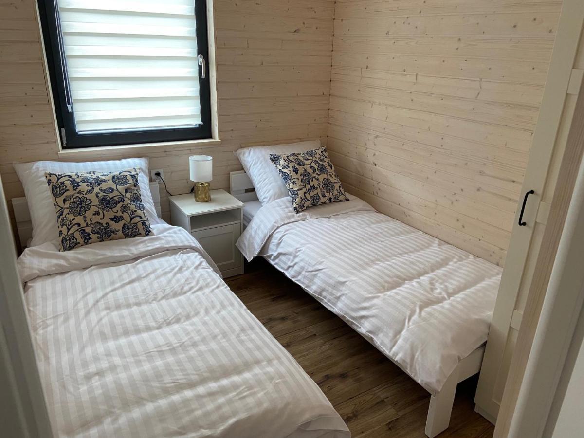 Cztery Katy Hotel Rusinowo  Kültér fotó